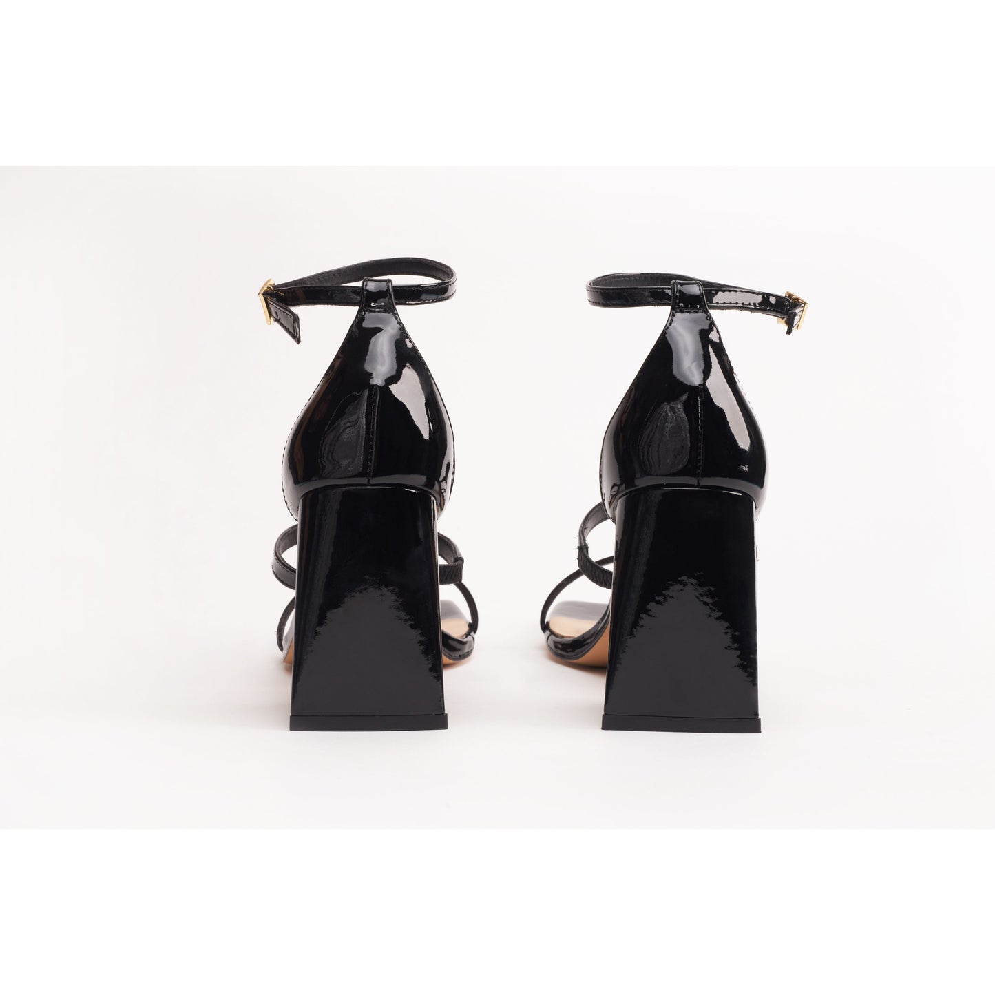 SANDALIA ROMINA CHAROL NEGRO 11704