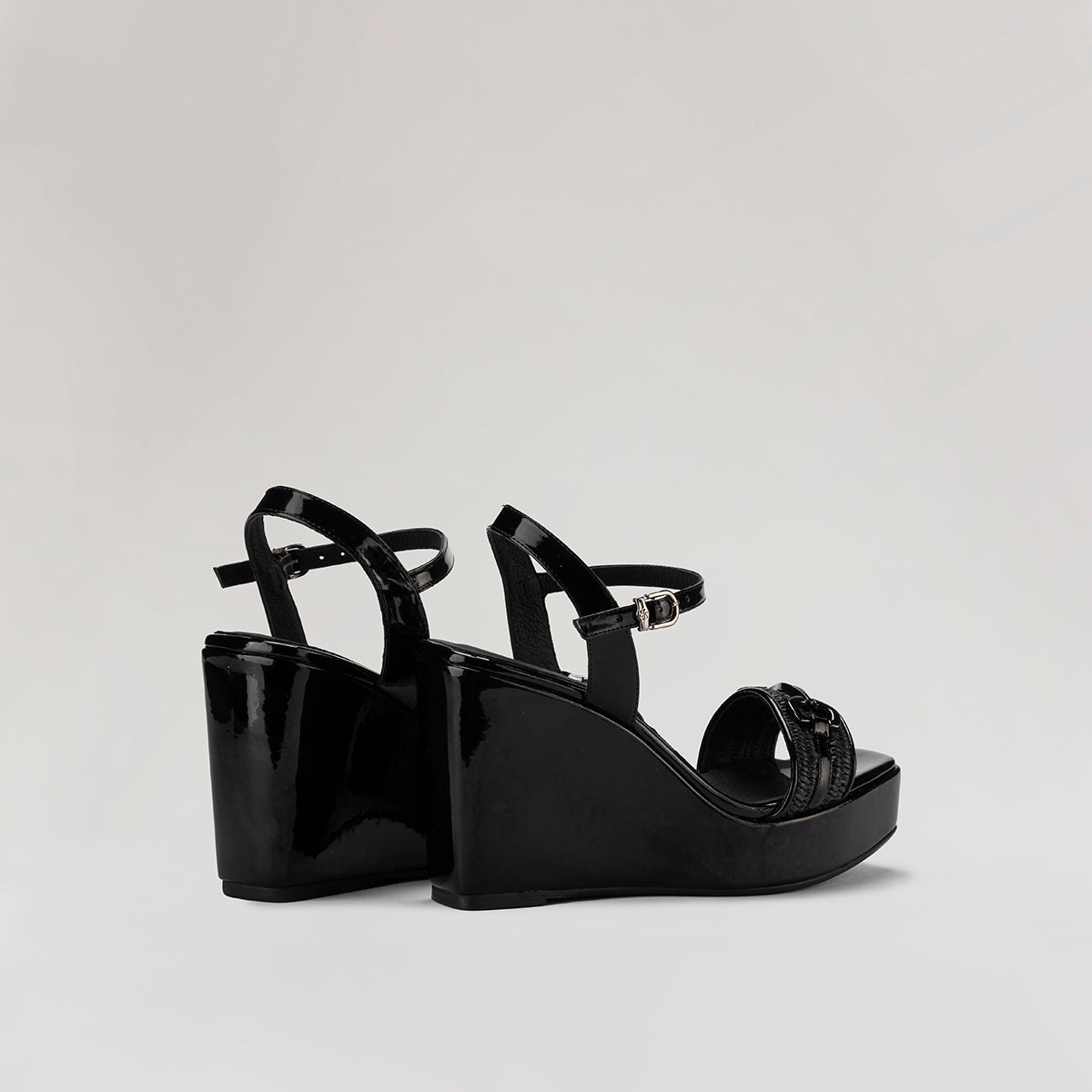 Eliza Rafia Negro