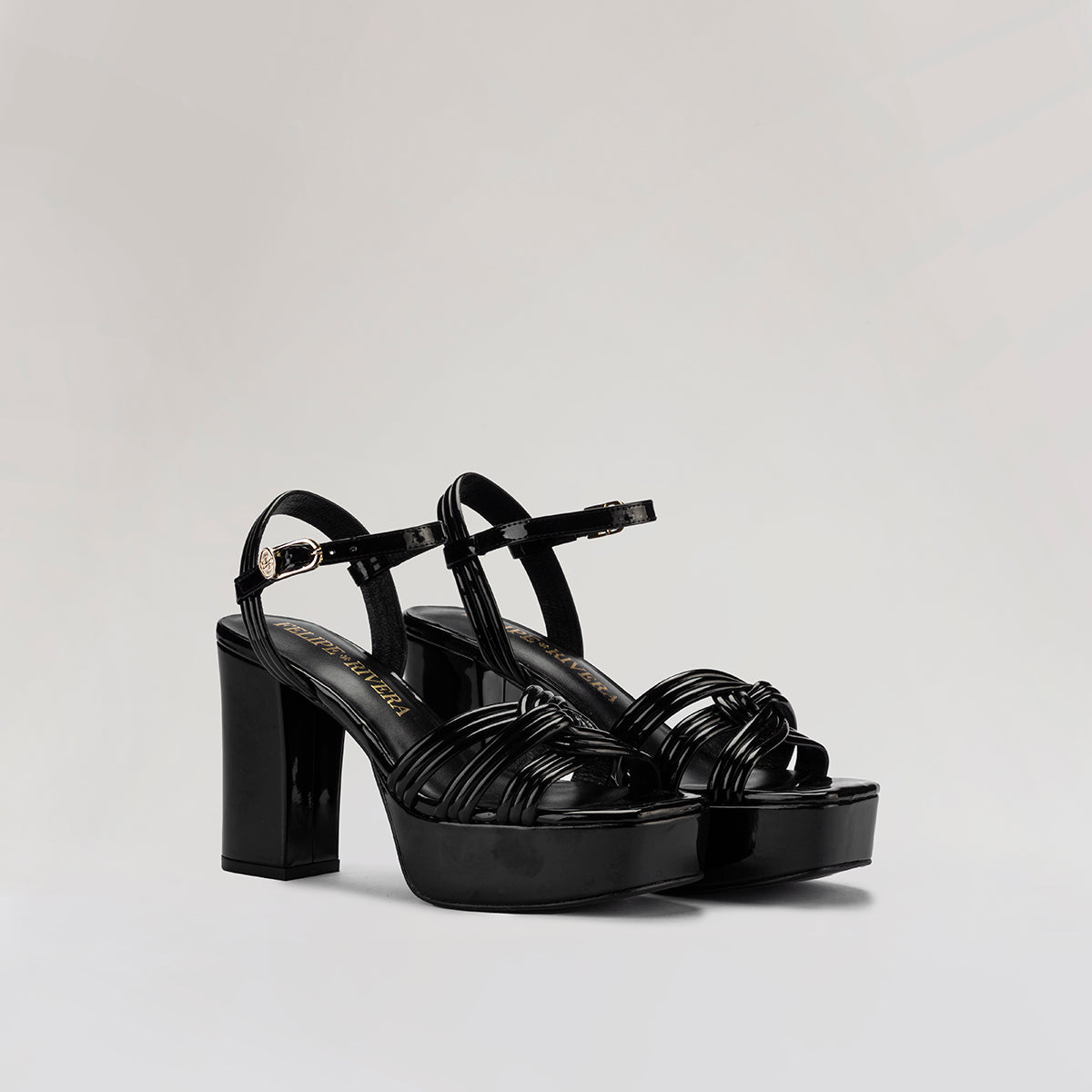 13302ARELYS.CHAROLNEGROESTUDIO2.jpg