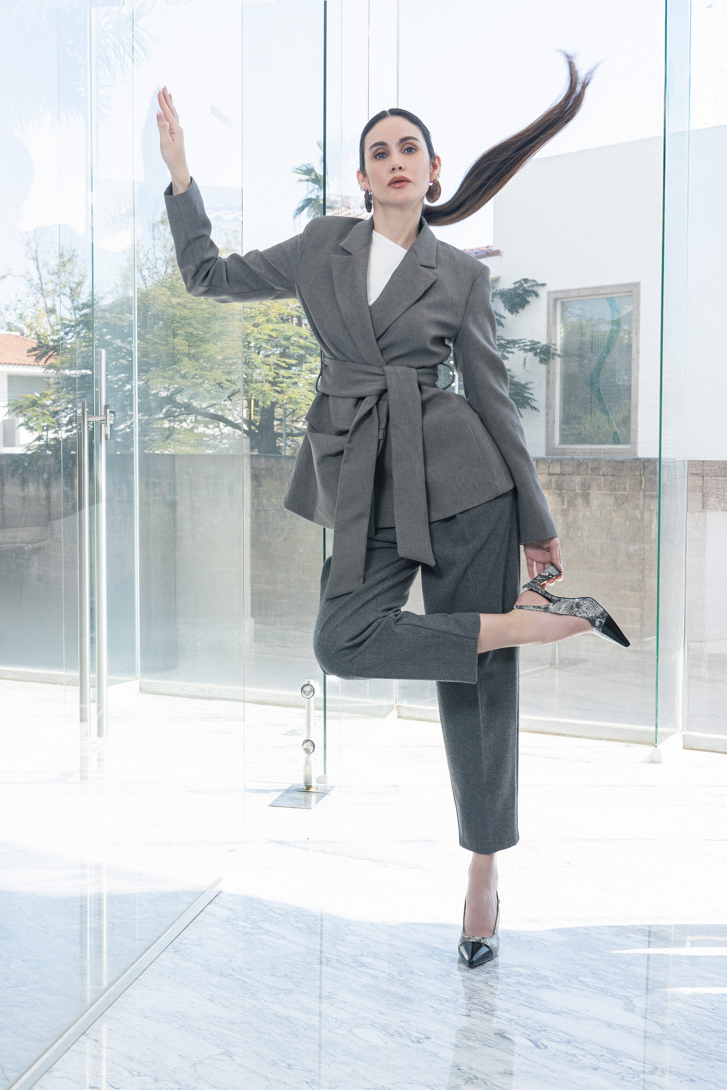 LUCERO BIAK BLANCO Y CHAROL NEGRO