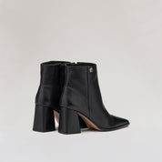Lia Verona Negro