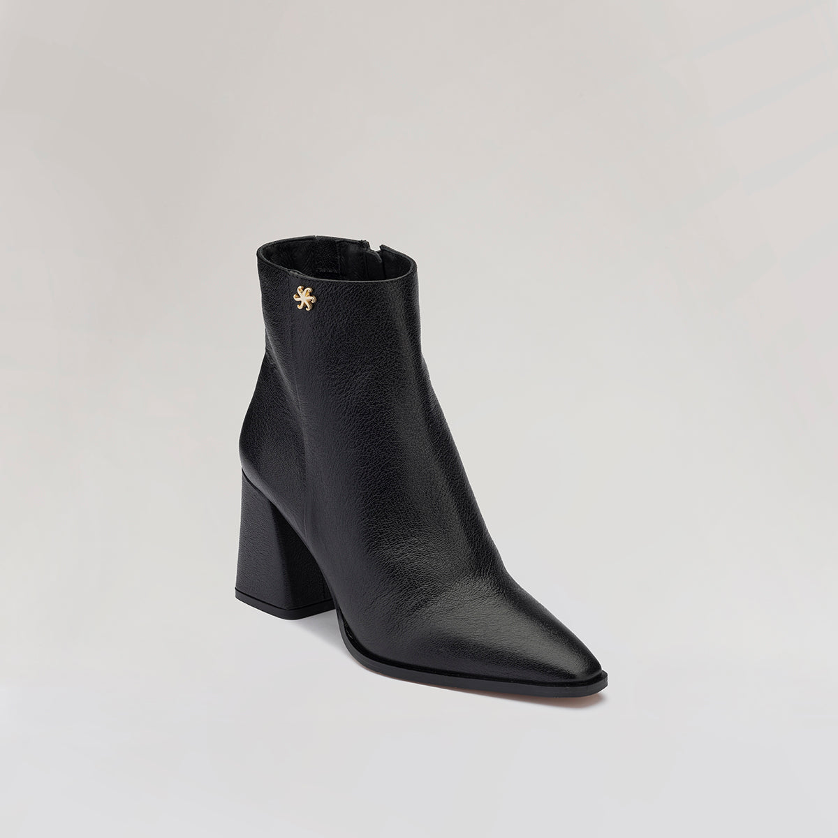 Lia Verona Negro