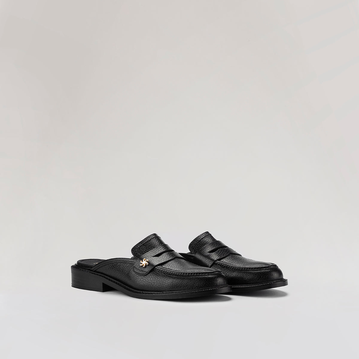 50304LILIANMALLORCANEGROESTUDIO2.jpg