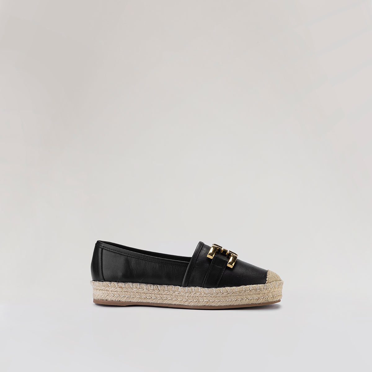50502AITANANEGROESTUDIO1.jpg