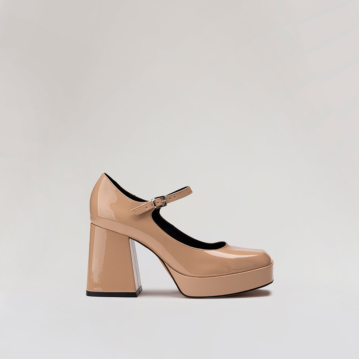 60504LADYNUDEESTUDIO1.jpg