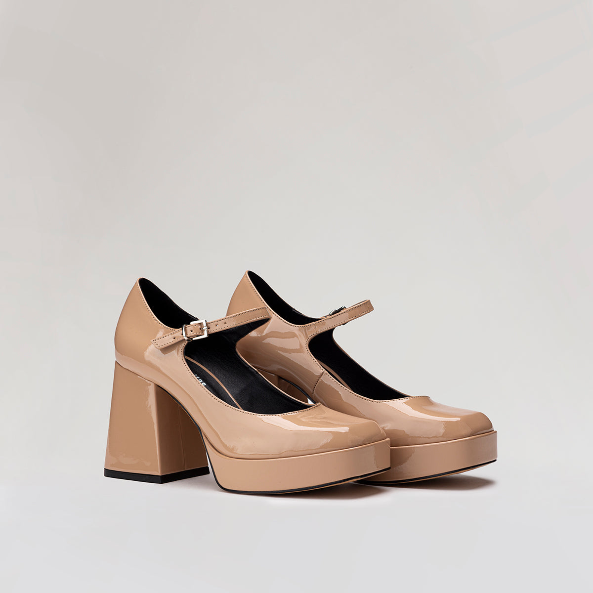 60504LADYNUDEESTUDIO2.jpg