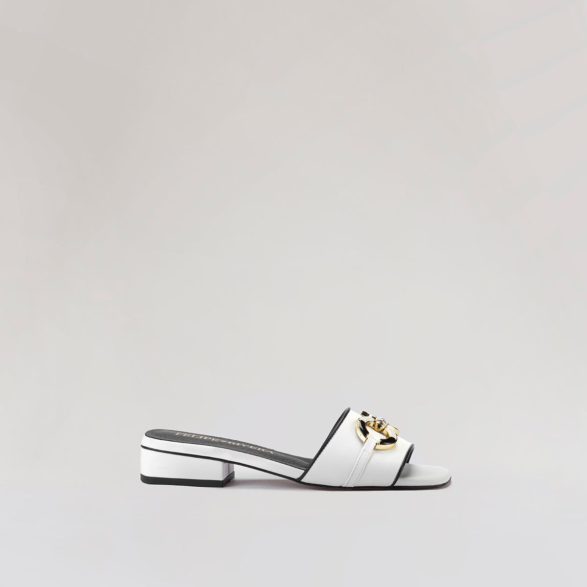 60909DANNAS.NAPABLANCO-S.NAPANEGROESTUDIO1.jpg