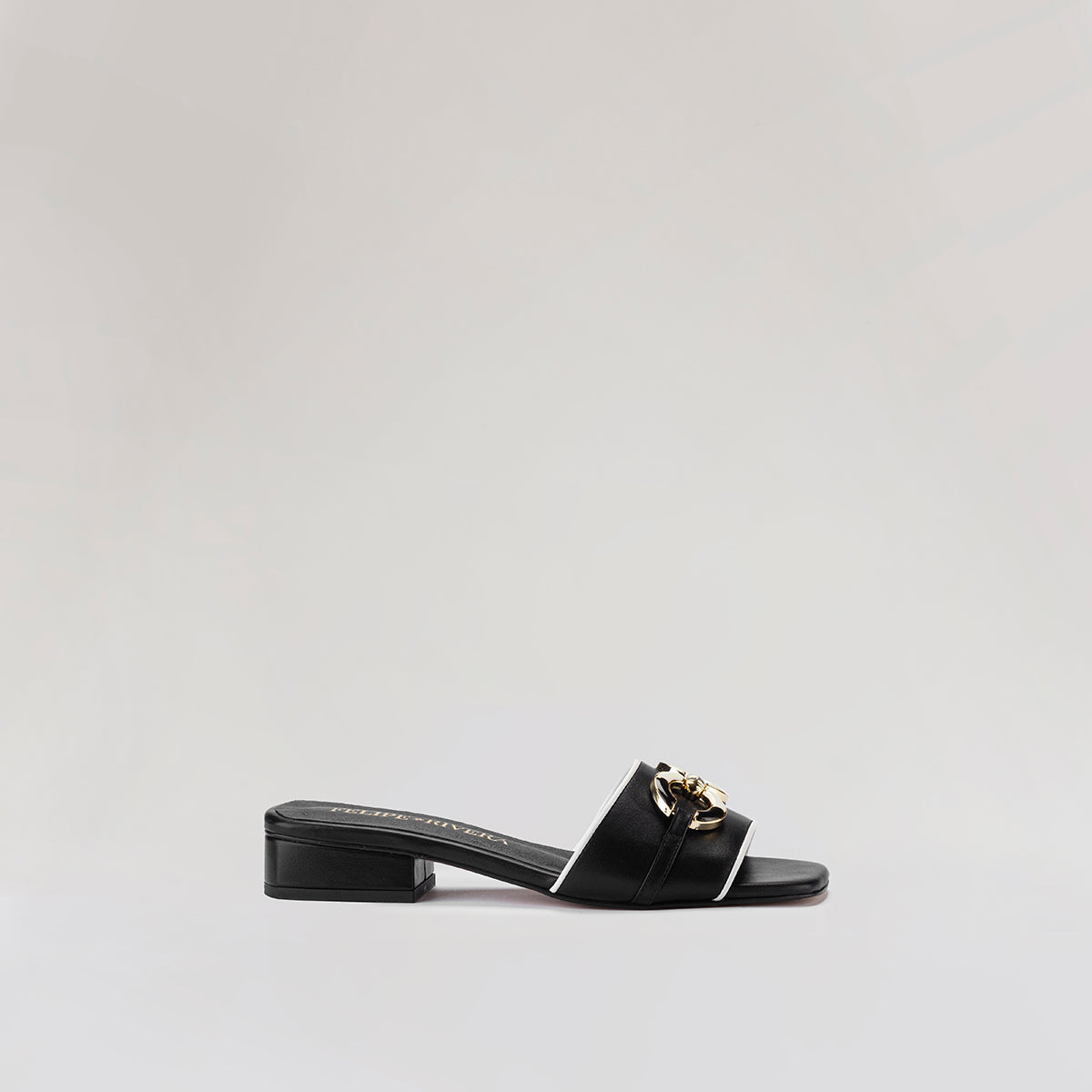 60909DANNAS.NAPANEGRO-S.NAPABLANCOESTUDIO1.jpg