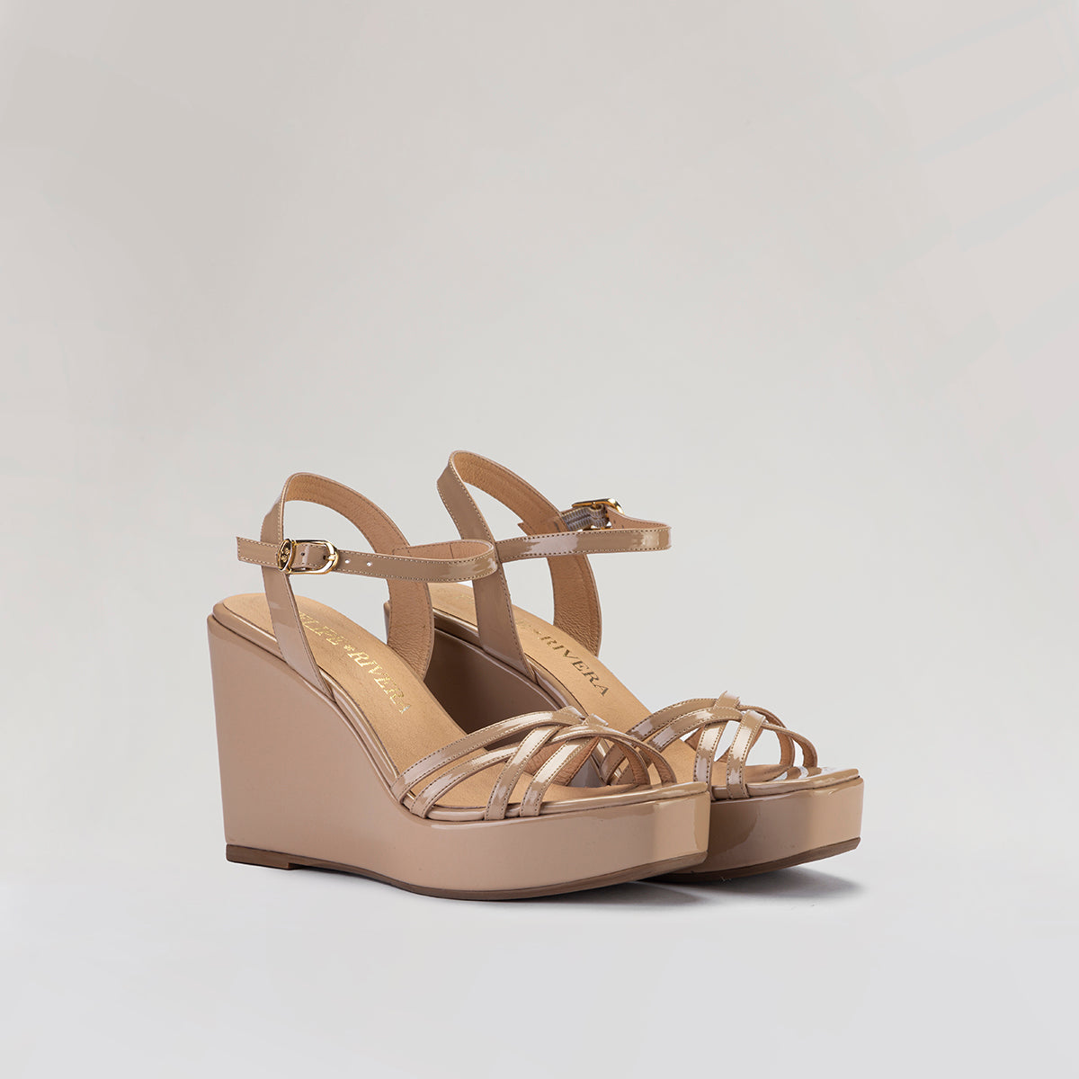 61010ELIZAS.CHAROLCAMELESTUDIO2.jpg
