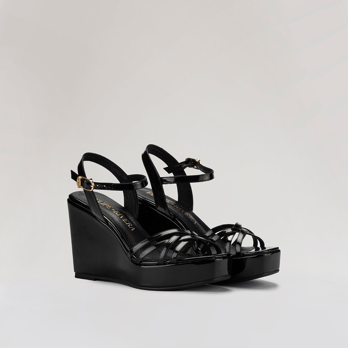 61010ELIZAS.CHAROLNEGROESTUDIO2.jpg