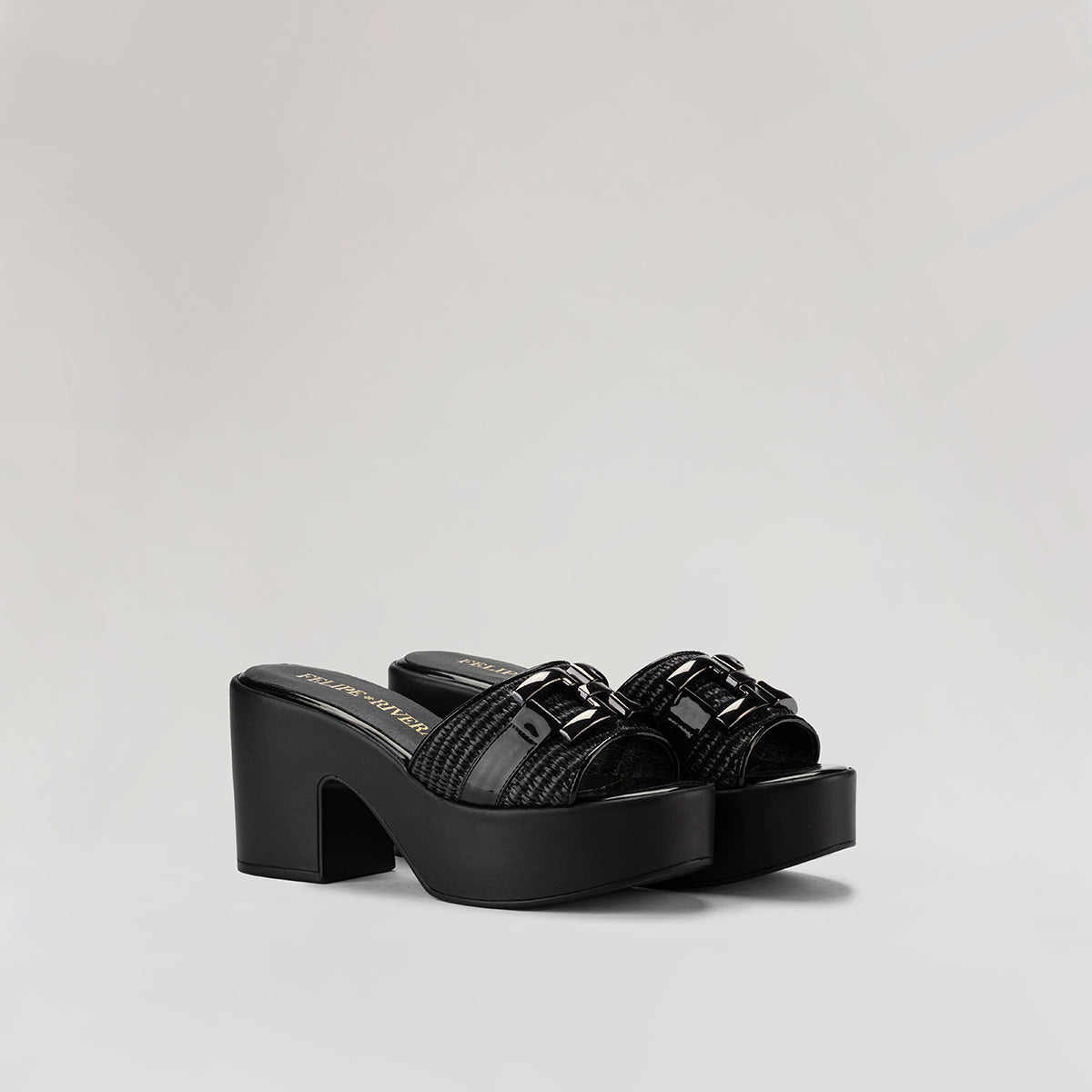 61401MIRIAMRAFIANEGRO-S.CHAROLNEGROESTUDIO2.jpg